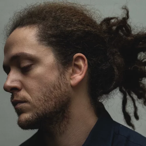 Ο Γιάννης Παπαδόπουλος σε ένα καθαρό σάουντρακ συναισθημάτων